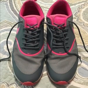 Ladies Nike Air Max size 9.5